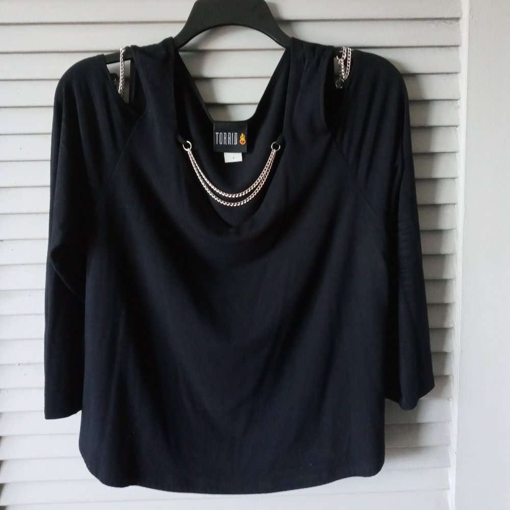 Cold Shoulder n Silver Chains